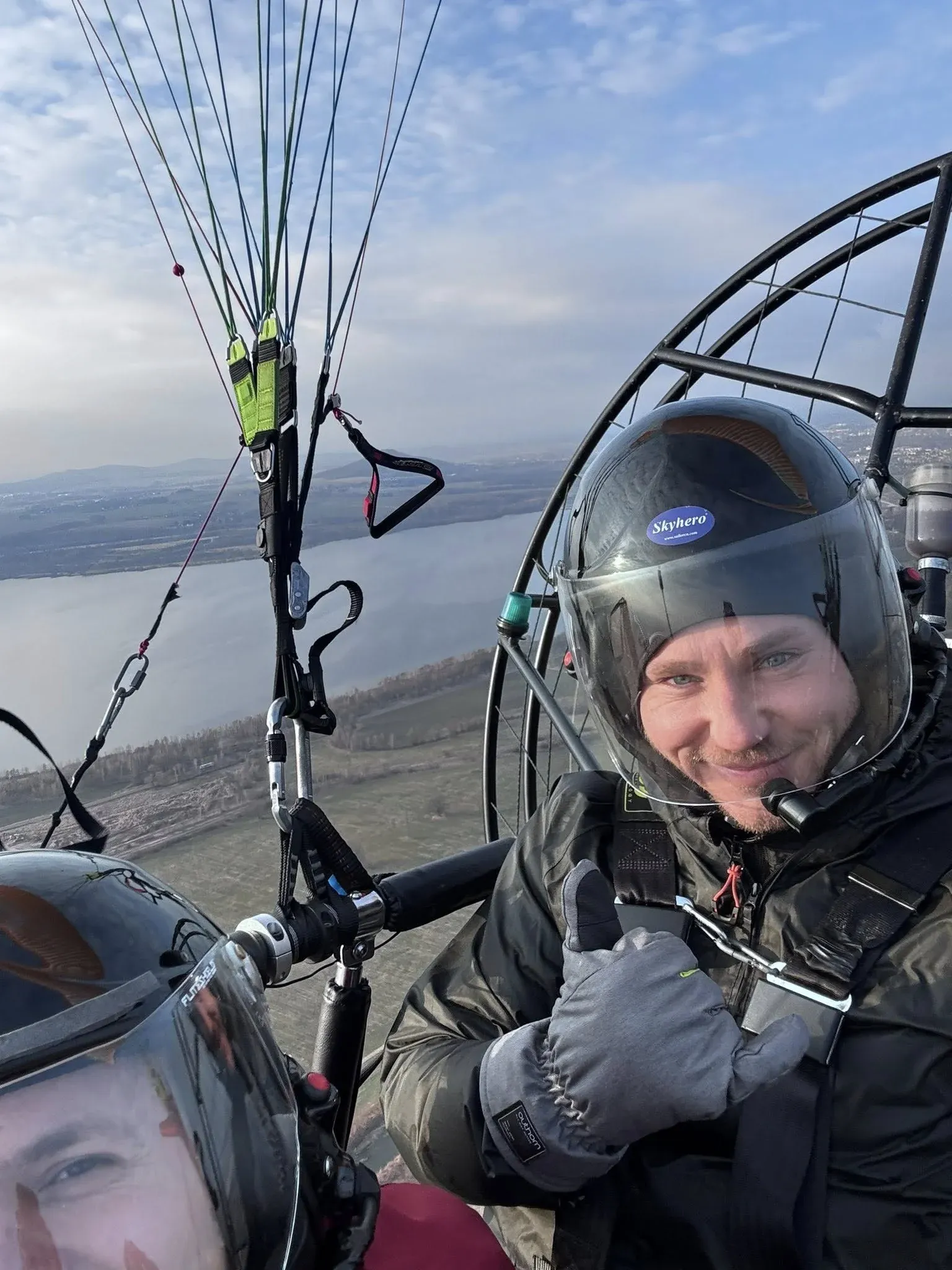 Tandem paralotnią - widok z powietrza